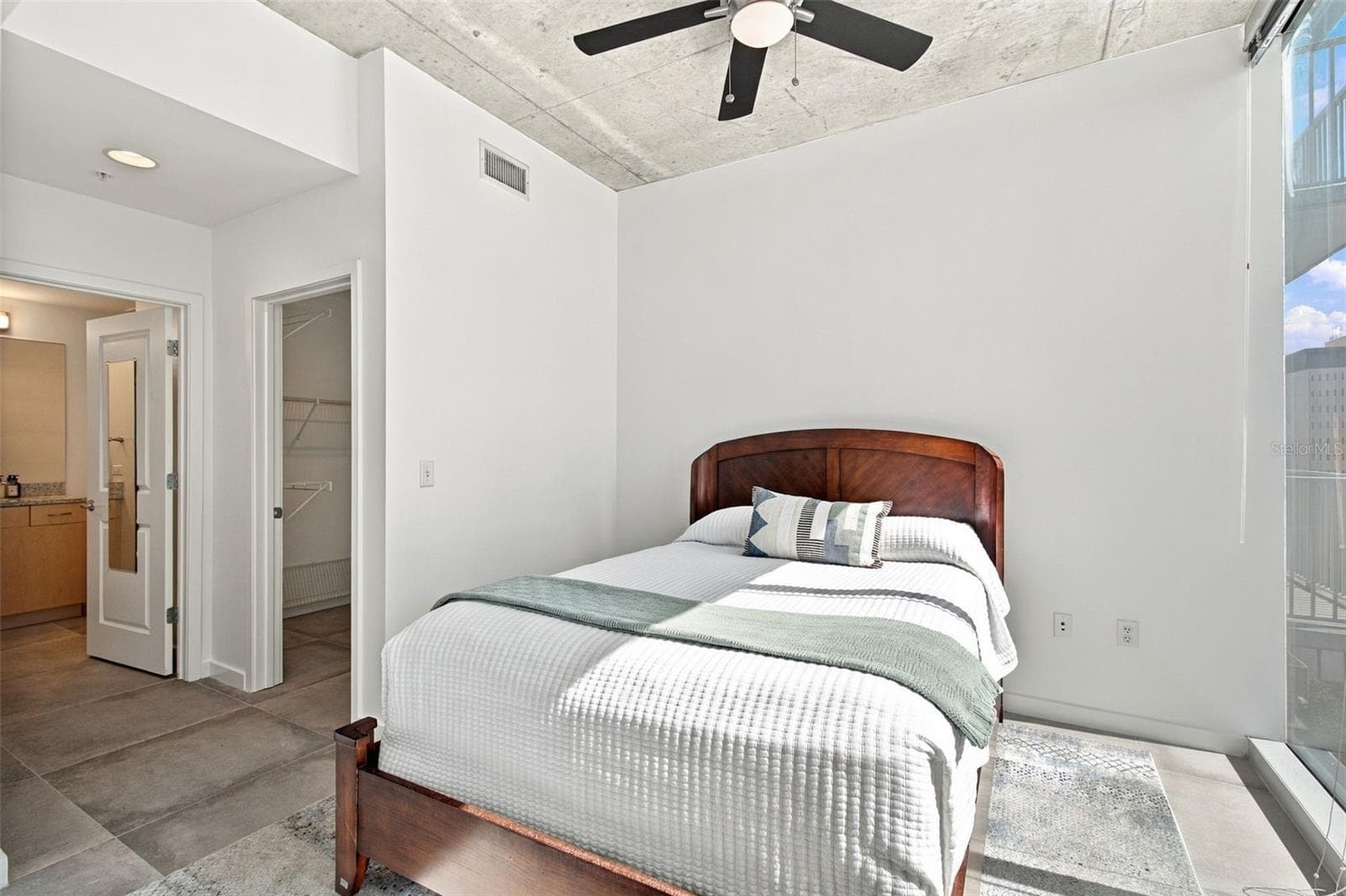 Condominium at 777 N ASHLEY DR #1704, TAMPA, photo 16 of 77
