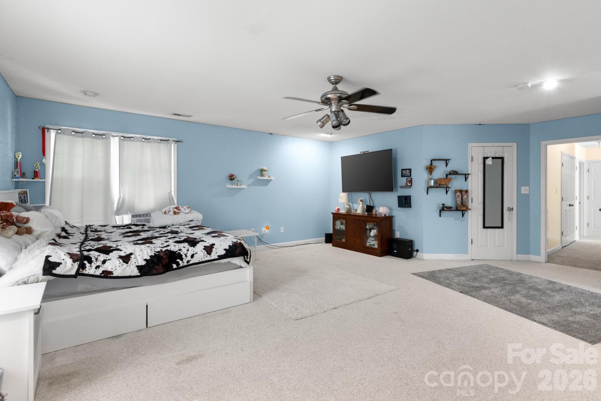 Single Family Residence at 1172 Deer Run Road, Chester, photo 33 of 47
