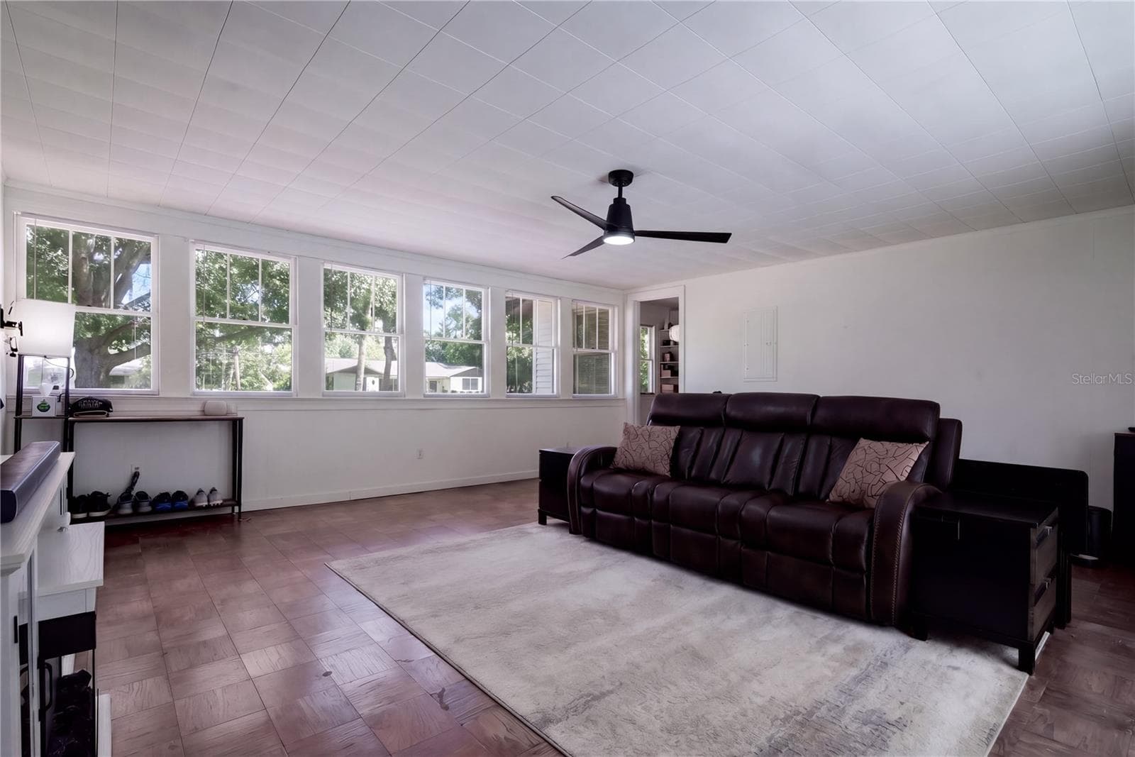 Single Family Residence at 467 S CARPENTER AVE, ORANGE CITY, photo 5 of 21