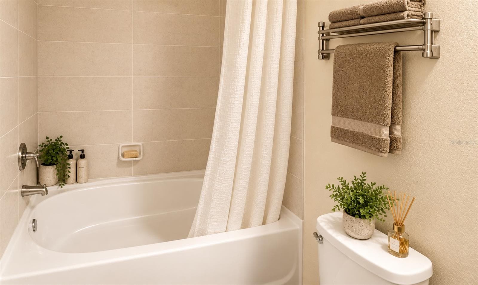 Condominium at 5550 E MICHIGAN ST #1222, ORLANDO, photo 6 of 15