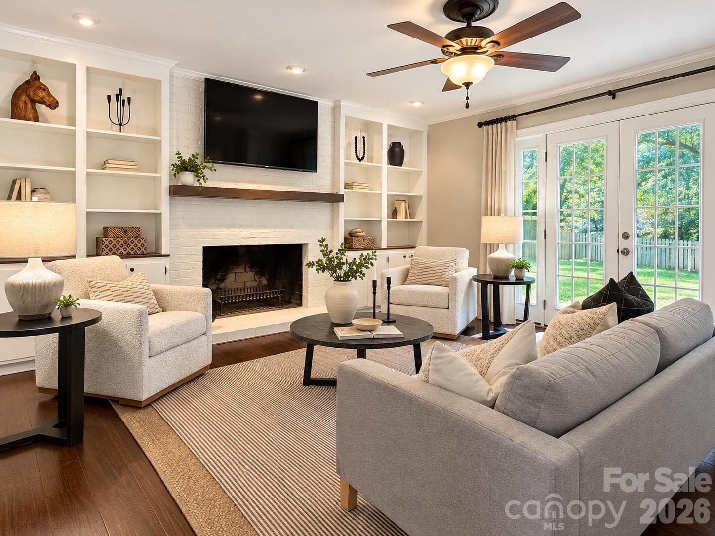 Single Family Residence at 4124 Bridgewood Lane, Charlotte, photo 8 of 32