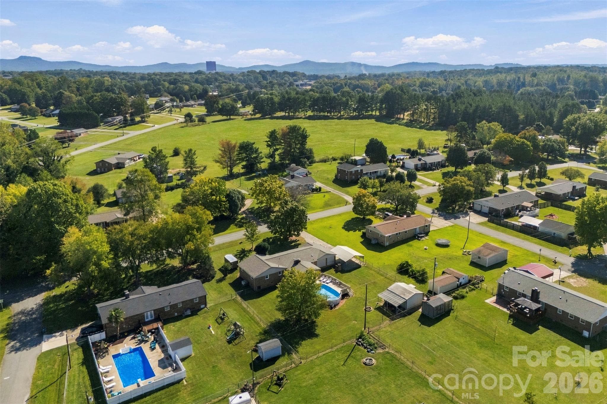 Single Family Residence at 106 White Plains Drive, Kings Mountain, photo 43 of 45
