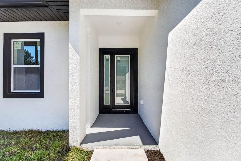 Single Family Residence at 7812 N MULBERRY ST, TAMPA, photo 3 of 34