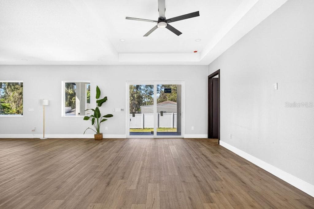 Single Family Residence at 7812 N MULBERRY ST, TAMPA, photo 6 of 34