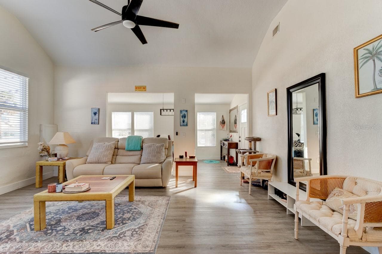 Single Family Residence at 110 S HOLLYWOOD AVE, DAYTONA BEACH, photo 8 of 28
