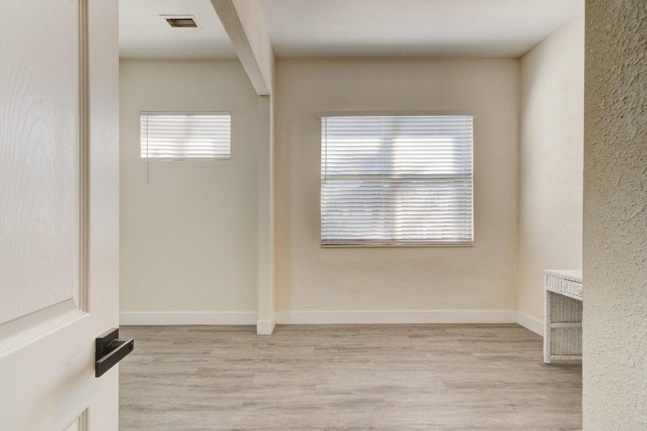 Single Family Residence at 110 S HOLLYWOOD AVE, DAYTONA BEACH, photo 16 of 28
