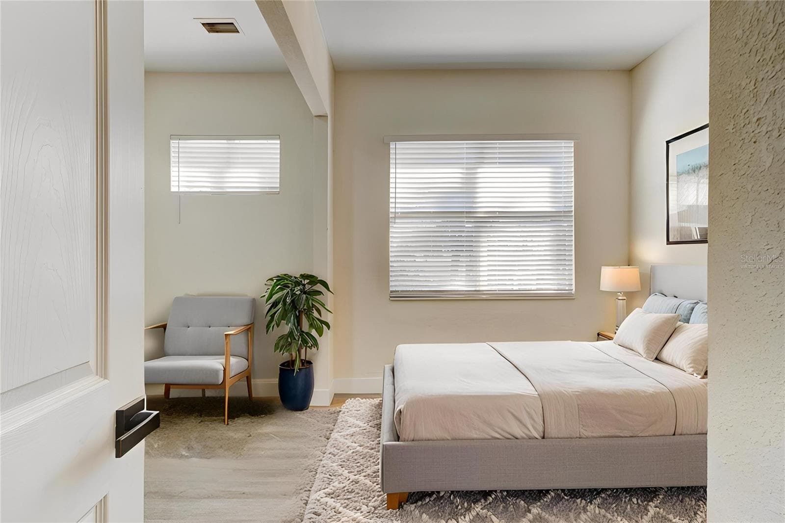 Virtually Staged - 110 S HOLLYWOOD AVE, DAYTONA BEACH