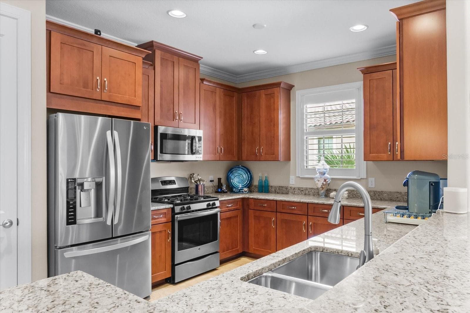 Single Family Residence at 8227 VARENNA DR, SARASOTA, photo 10 of 47