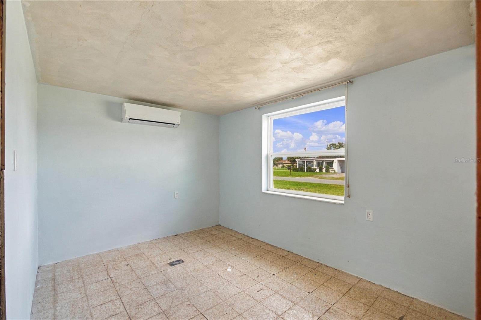 Single Family Residence at 1141 KEHOSEE LN, ENGLEWOOD, photo 11 of 19