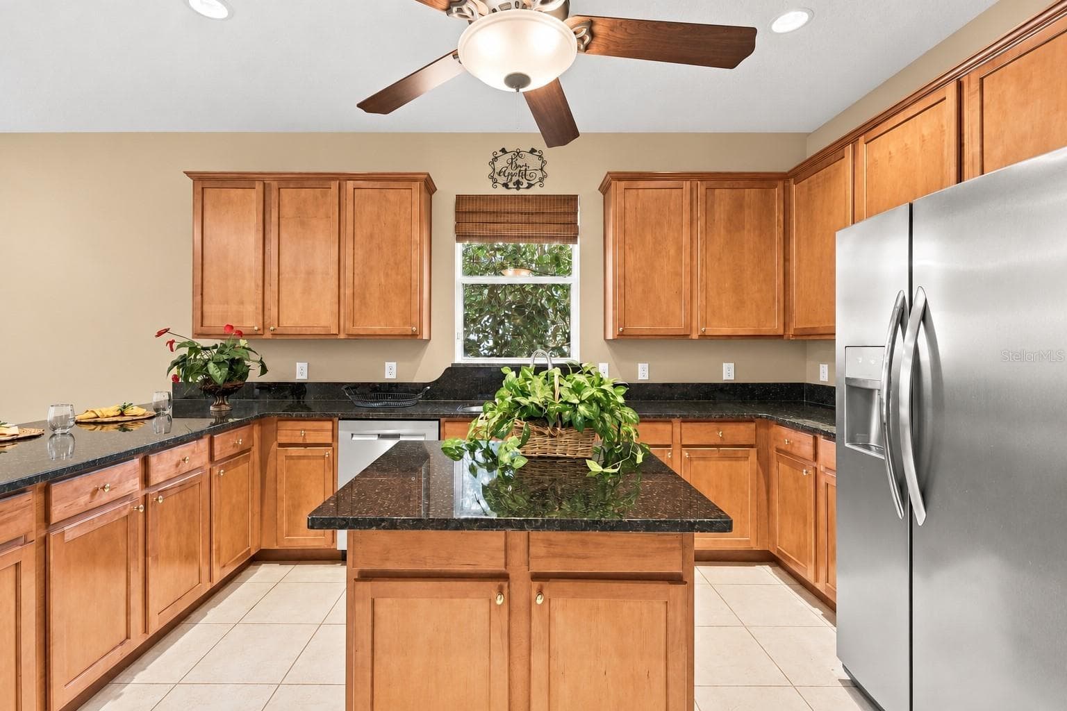KITCHEN - 1609 VICTORIA GARDENS DR, DELAND
