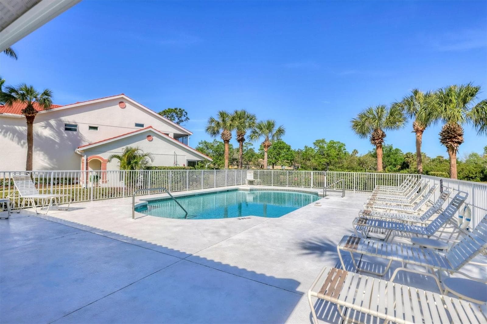 Condominium at 7542 MARSH ORCHID CIR #7542, BRADENTON, photo 39 of 60