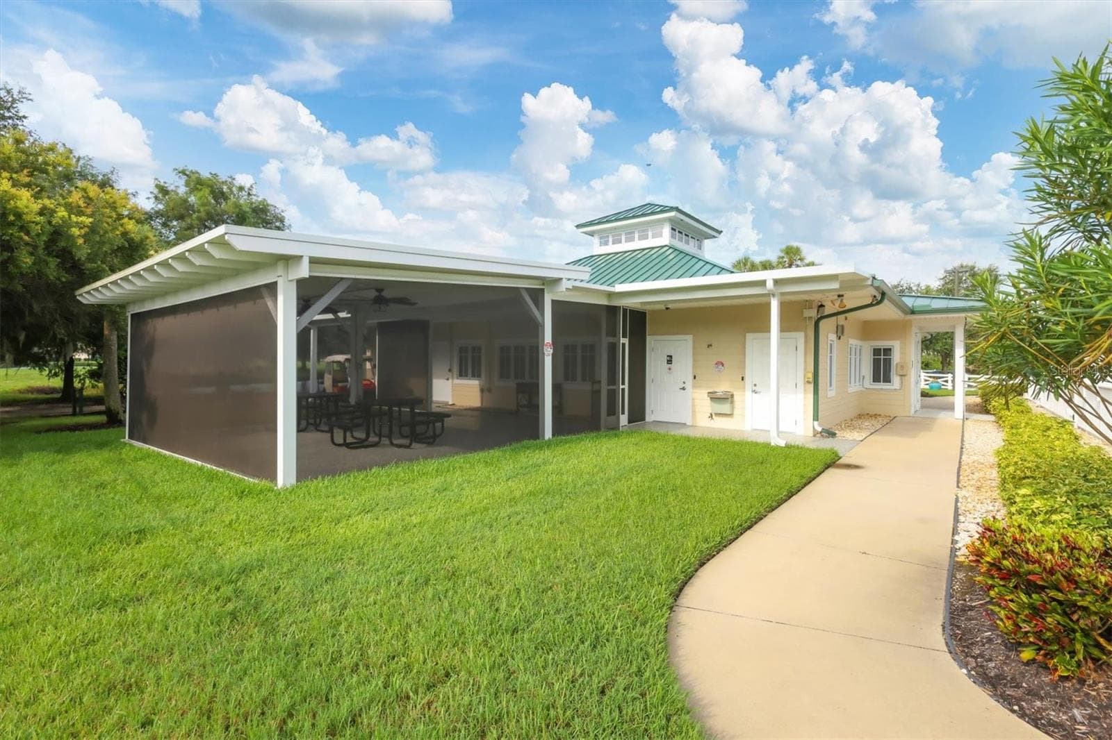 Condominium at 7542 MARSH ORCHID CIR #7542, BRADENTON, photo 51 of 60