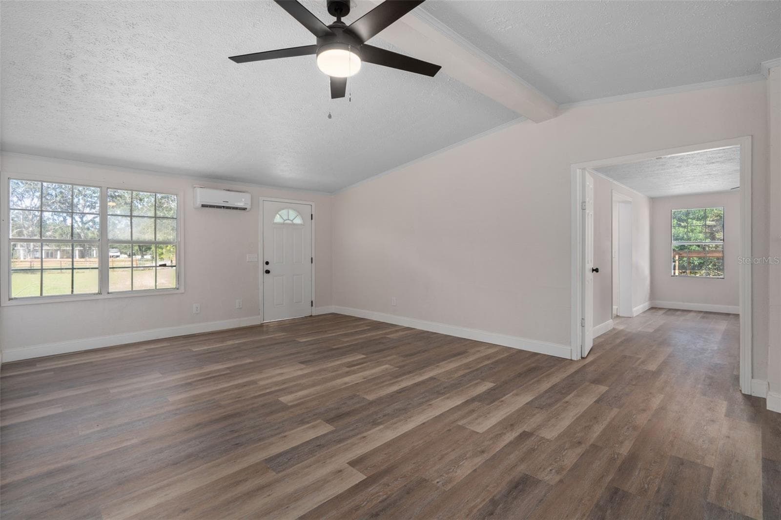 Manufactured Home at 18446 EDGEWOOD DR, SPRING HILL, photo 9 of 76