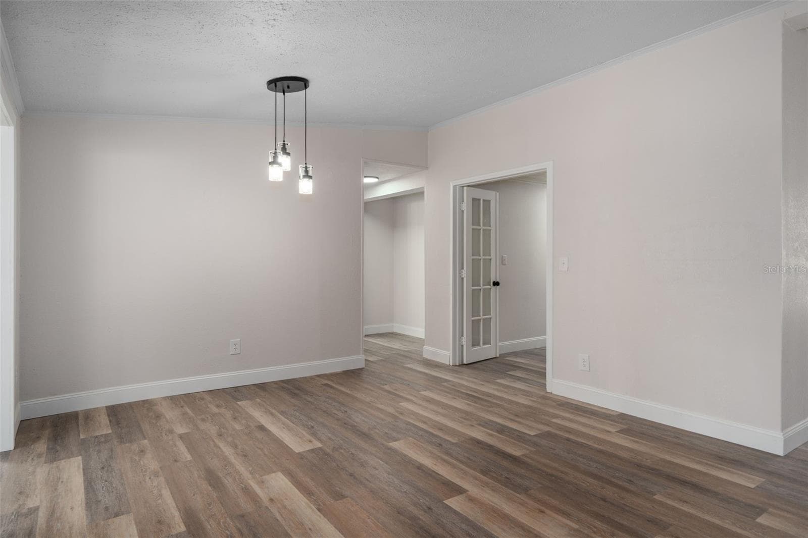 Manufactured Home at 18446 EDGEWOOD DR, SPRING HILL, photo 13 of 76