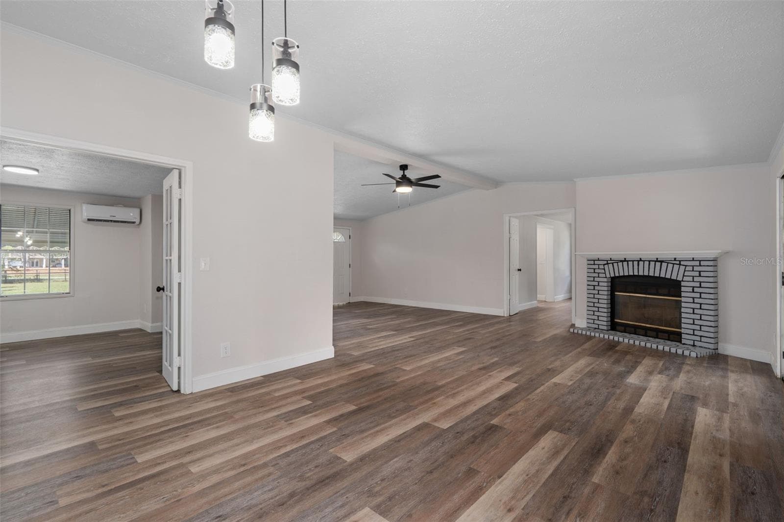 Manufactured Home at 18446 EDGEWOOD DR, SPRING HILL, photo 17 of 76