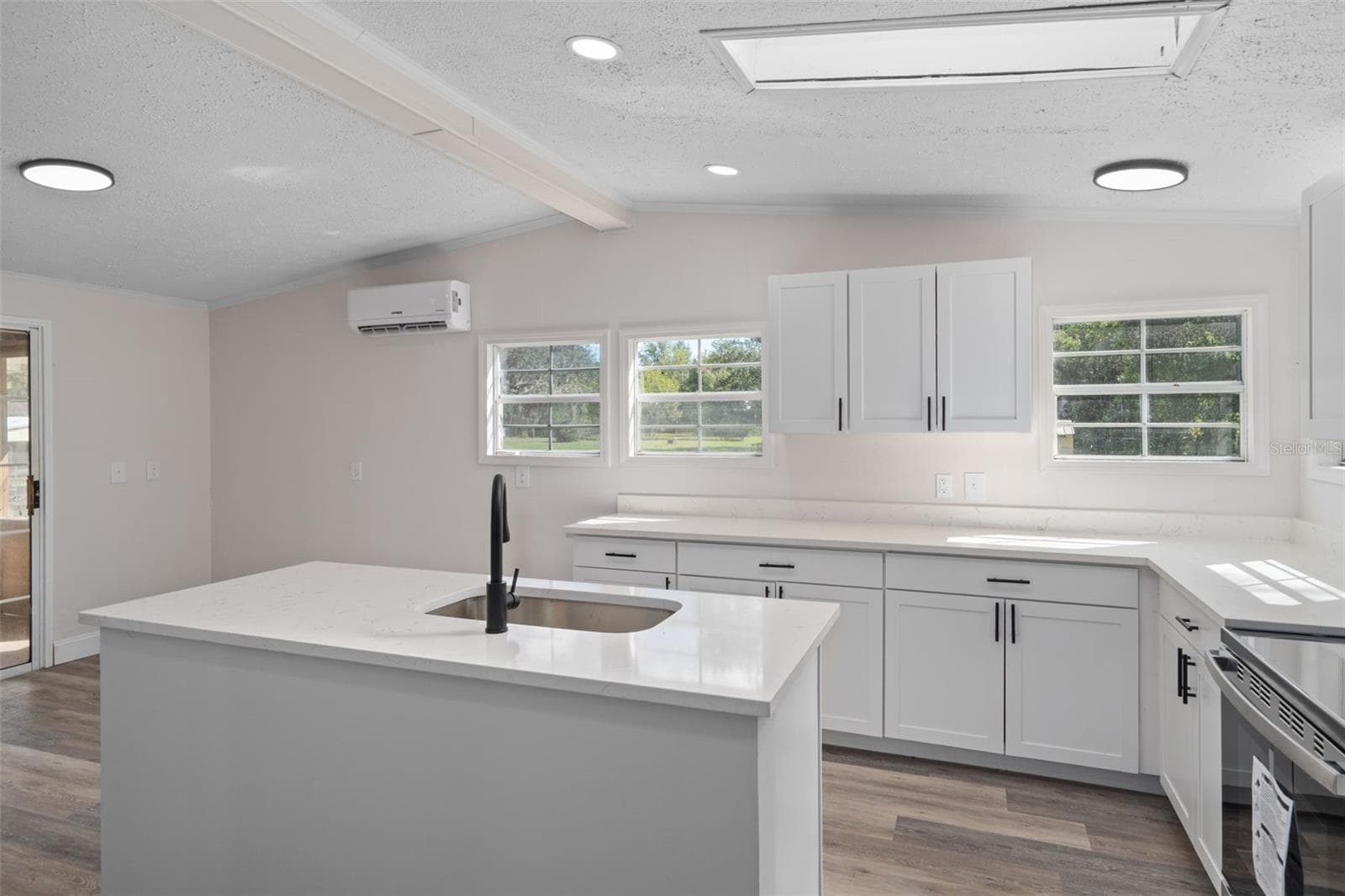 Manufactured Home at 18446 EDGEWOOD DR, SPRING HILL, photo 24 of 76