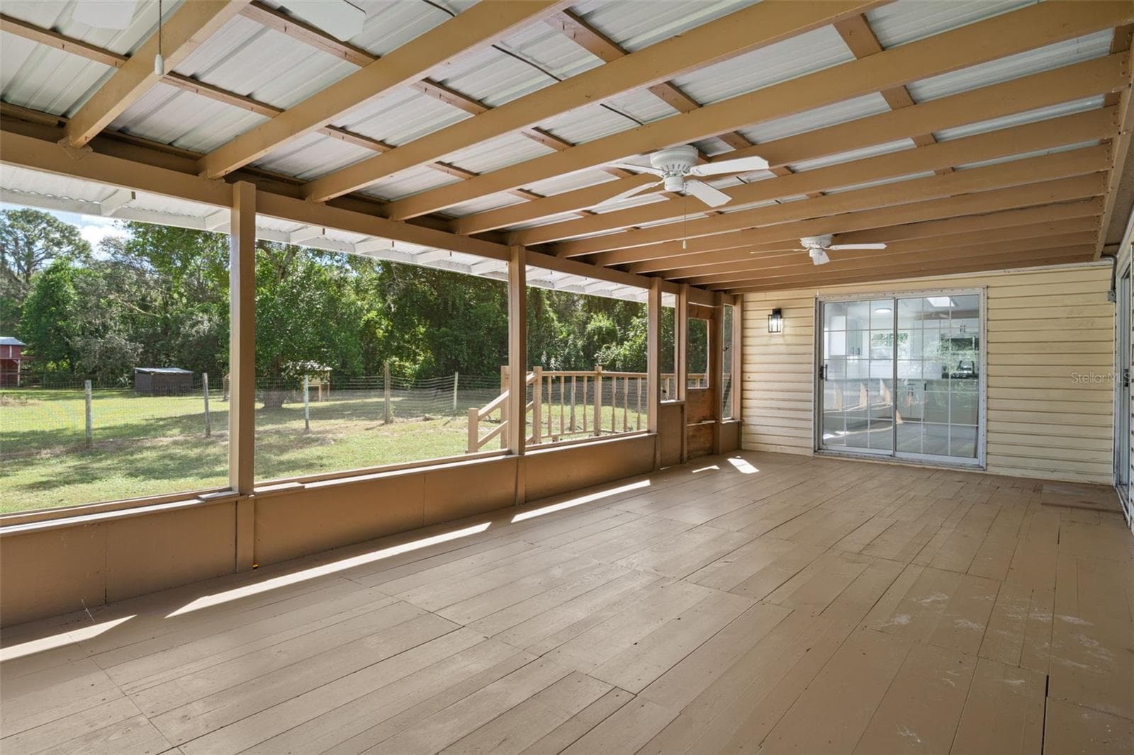 Manufactured Home at 18446 EDGEWOOD DR, SPRING HILL, photo 45 of 76