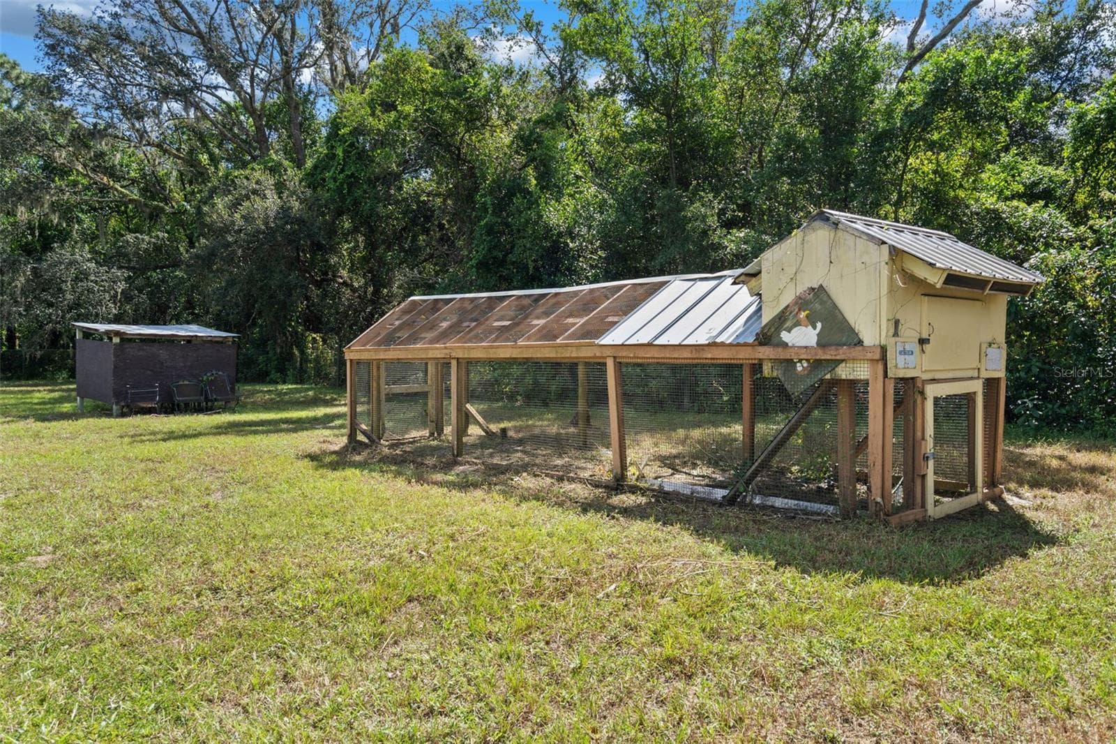 Manufactured Home at 18446 EDGEWOOD DR, SPRING HILL, photo 58 of 76