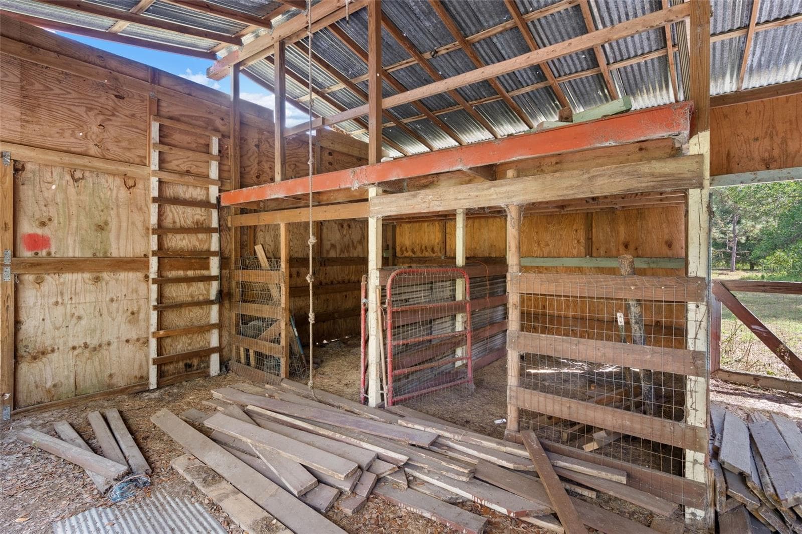 Manufactured Home at 18446 EDGEWOOD DR, SPRING HILL, photo 63 of 76