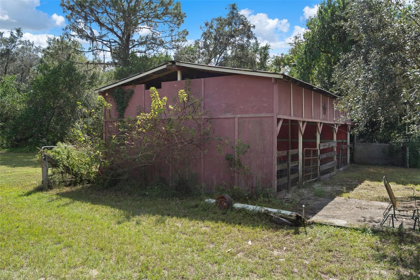 Manufactured Home at 18446 EDGEWOOD DR, SPRING HILL, photo 66 of 76