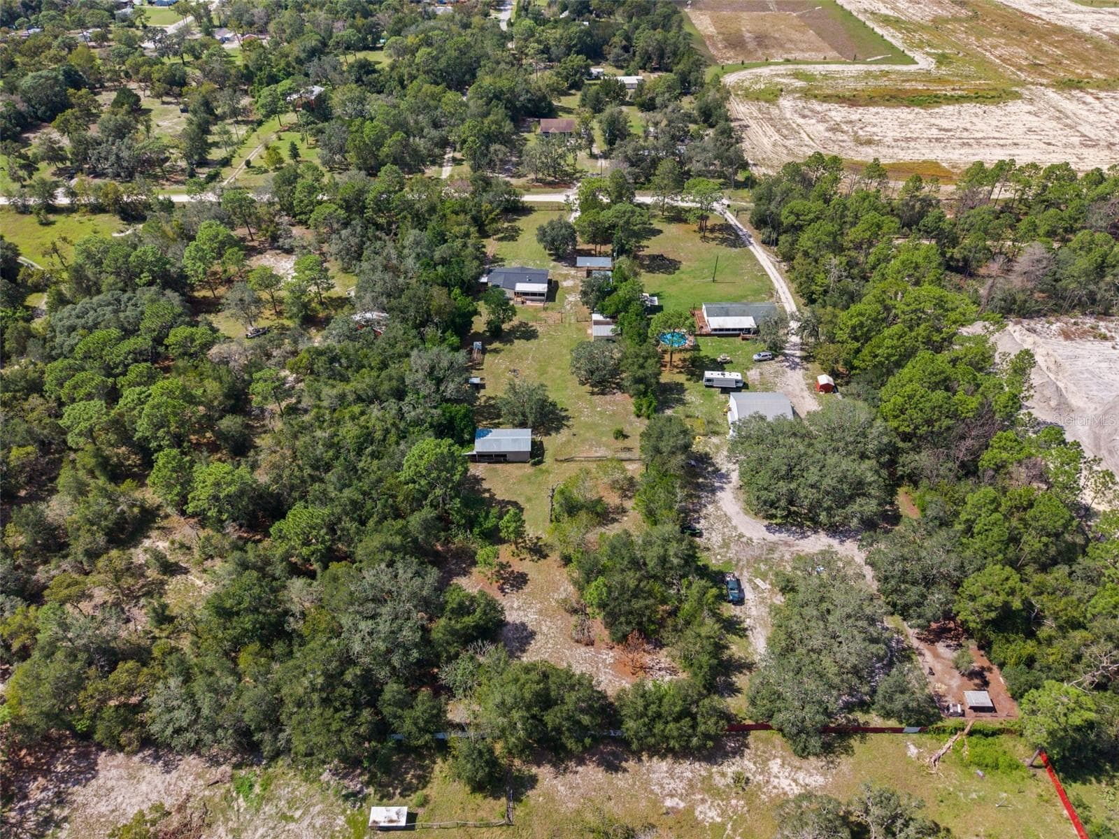 Manufactured Home at 18446 EDGEWOOD DR, SPRING HILL, photo 74 of 76
