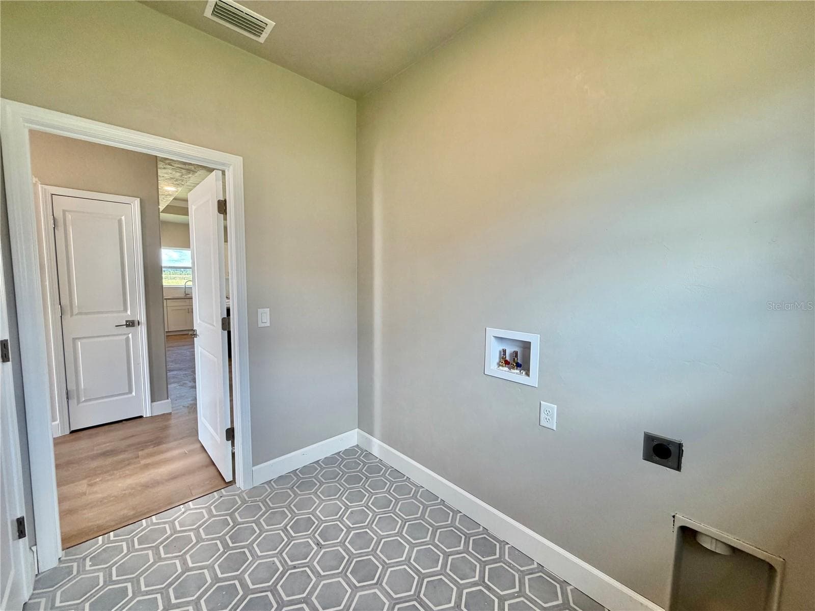Duplex at 122 & 146 SW 212ND DR, NEWBERRY, photo 33 of 73