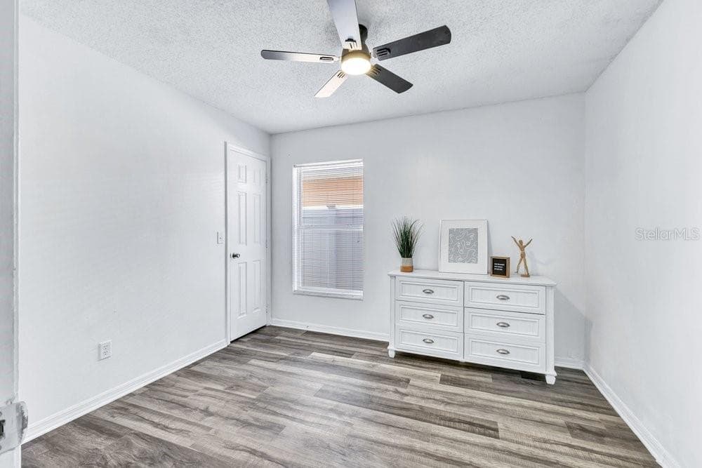 Single Family Residence at 7422 HOLLOW RIDGE CIR, ORLANDO, photo 9 of 27