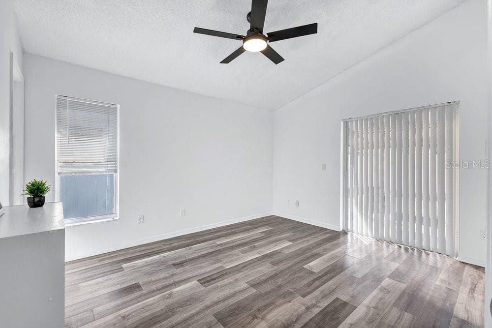 Single Family Residence at 7422 HOLLOW RIDGE CIR, ORLANDO, photo 11 of 27