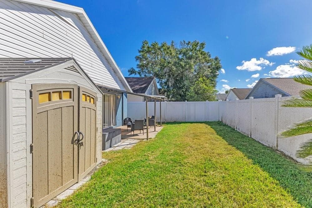 Single Family Residence at 7422 HOLLOW RIDGE CIR, ORLANDO, photo 17 of 27
