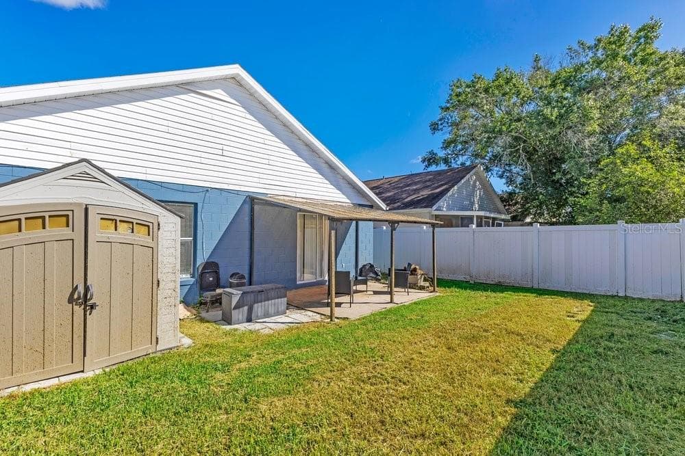 Single Family Residence at 7422 HOLLOW RIDGE CIR, ORLANDO, photo 18 of 27