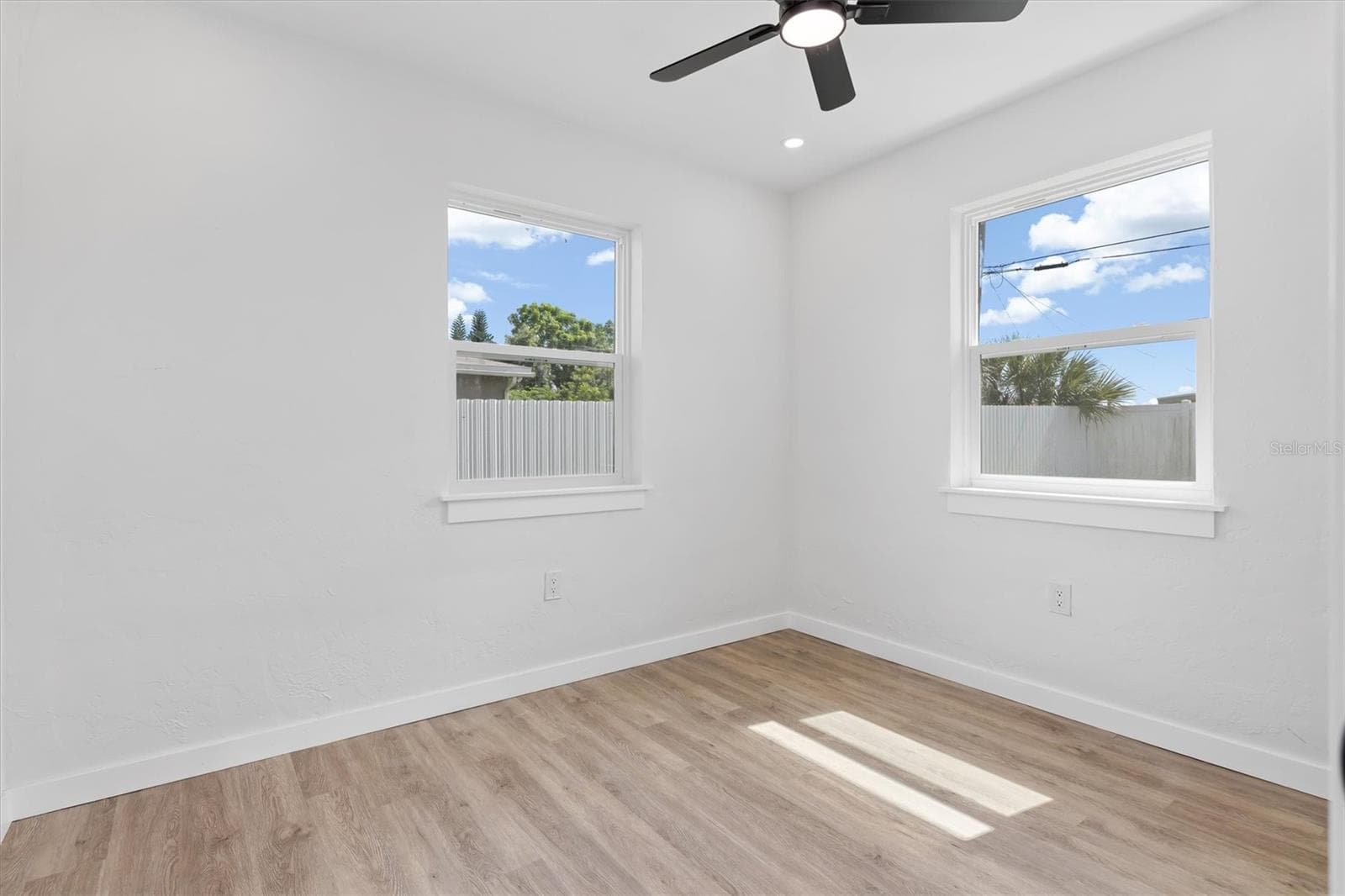 Single Family Residence at 21435 GLENDALE AVE, PORT CHARLOTTE, photo 18 of 38
