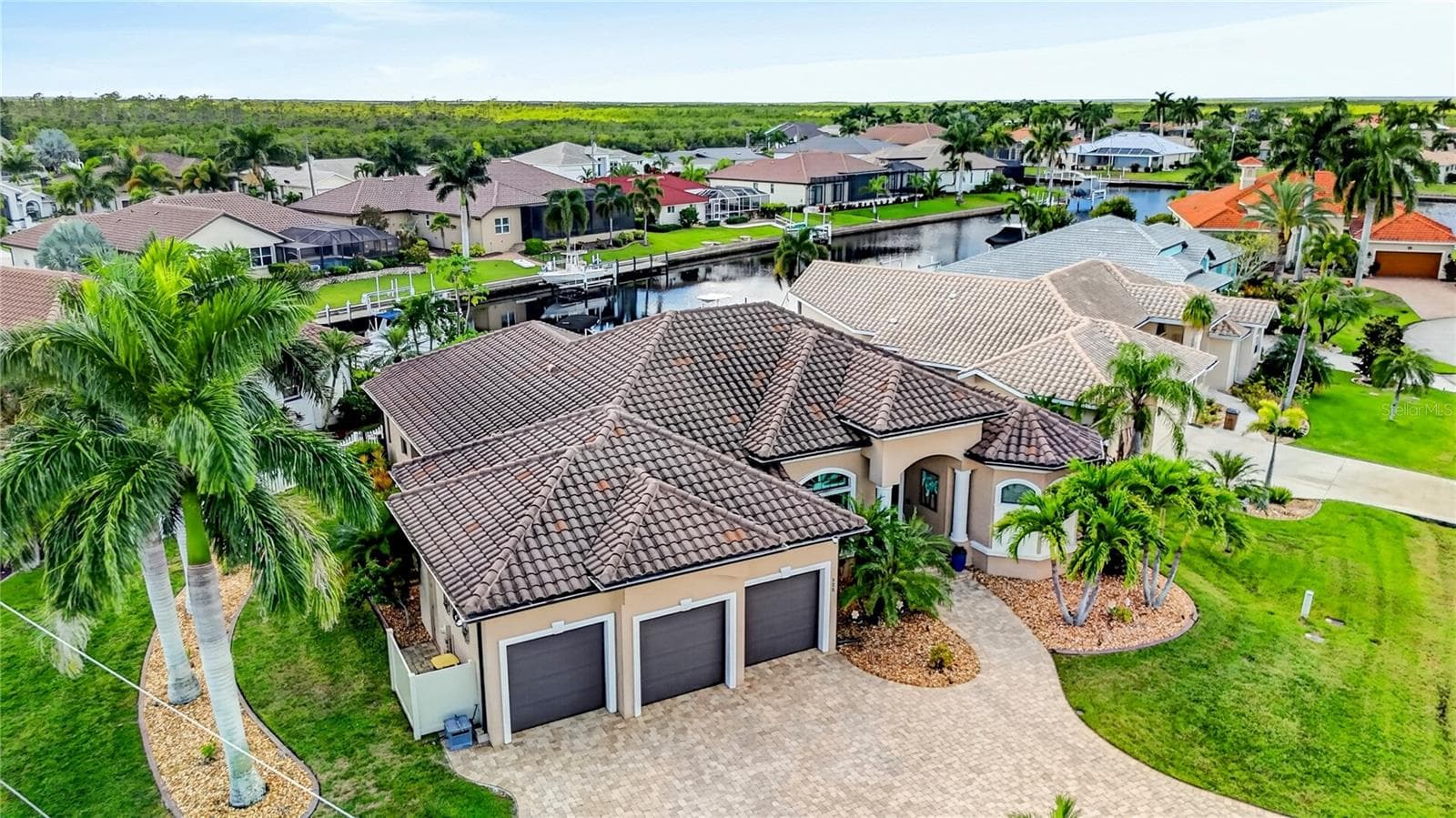 Single Family Residence at 325 SEGOVIA DR, PUNTA GORDA, photo 108 of 109