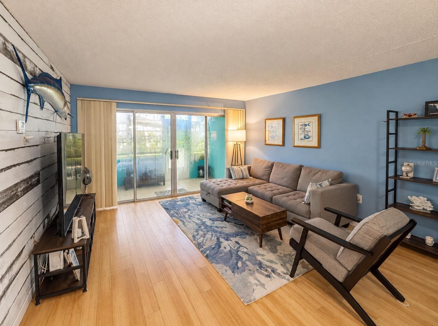 Living room - 2437 HARBOR BLVD #110, PORT CHARLOTTE