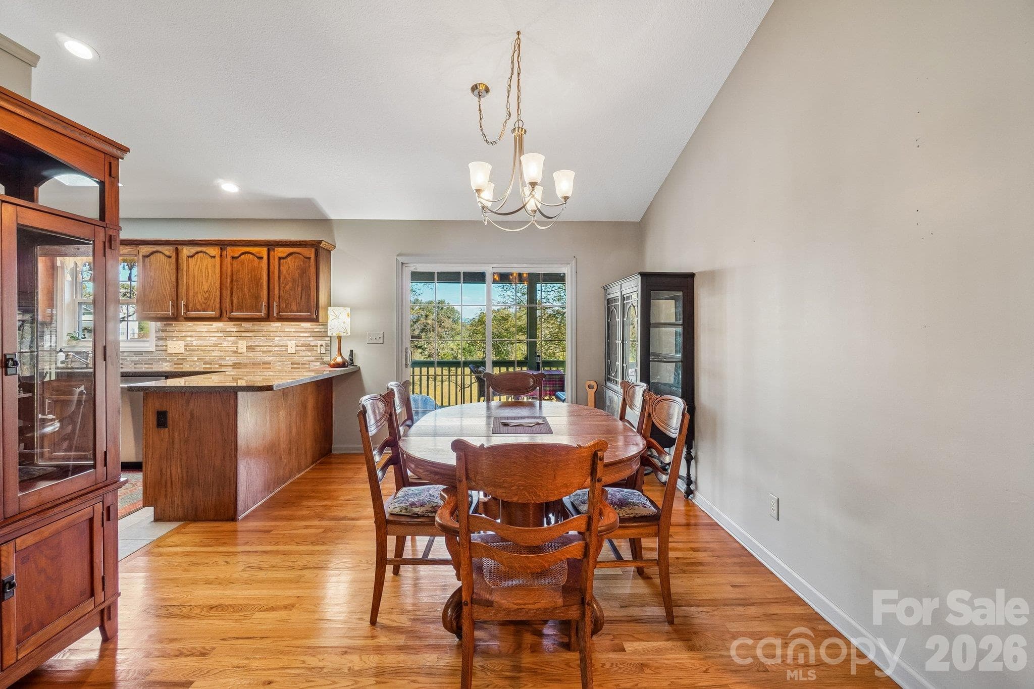Dining area - 499 Flint Hill Road, Alexander