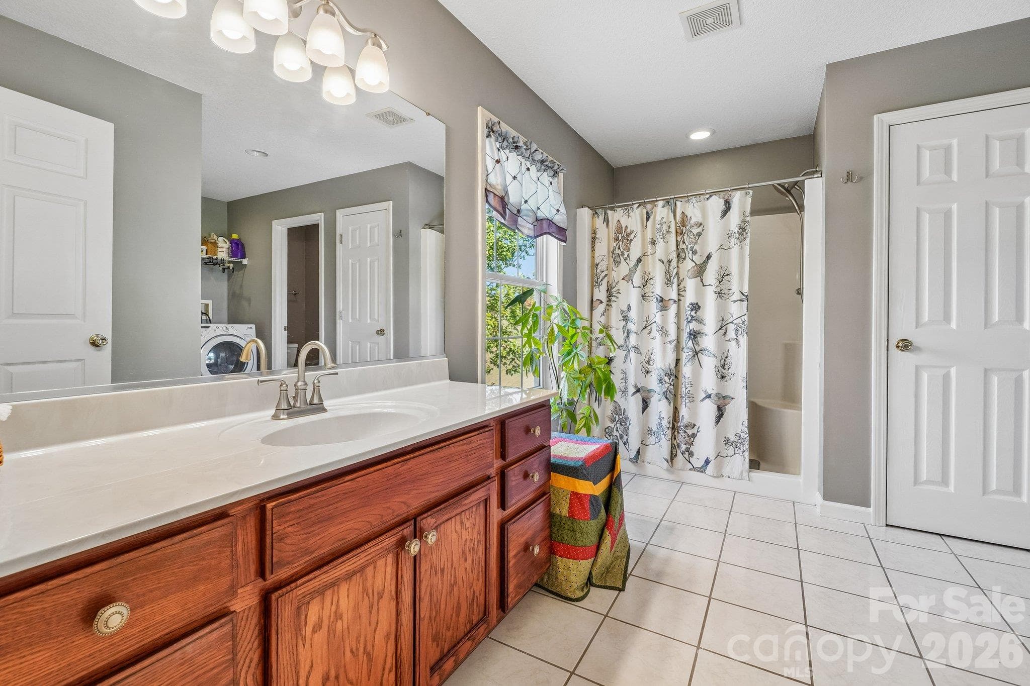 Main Bath - 499 Flint Hill Road, Alexander