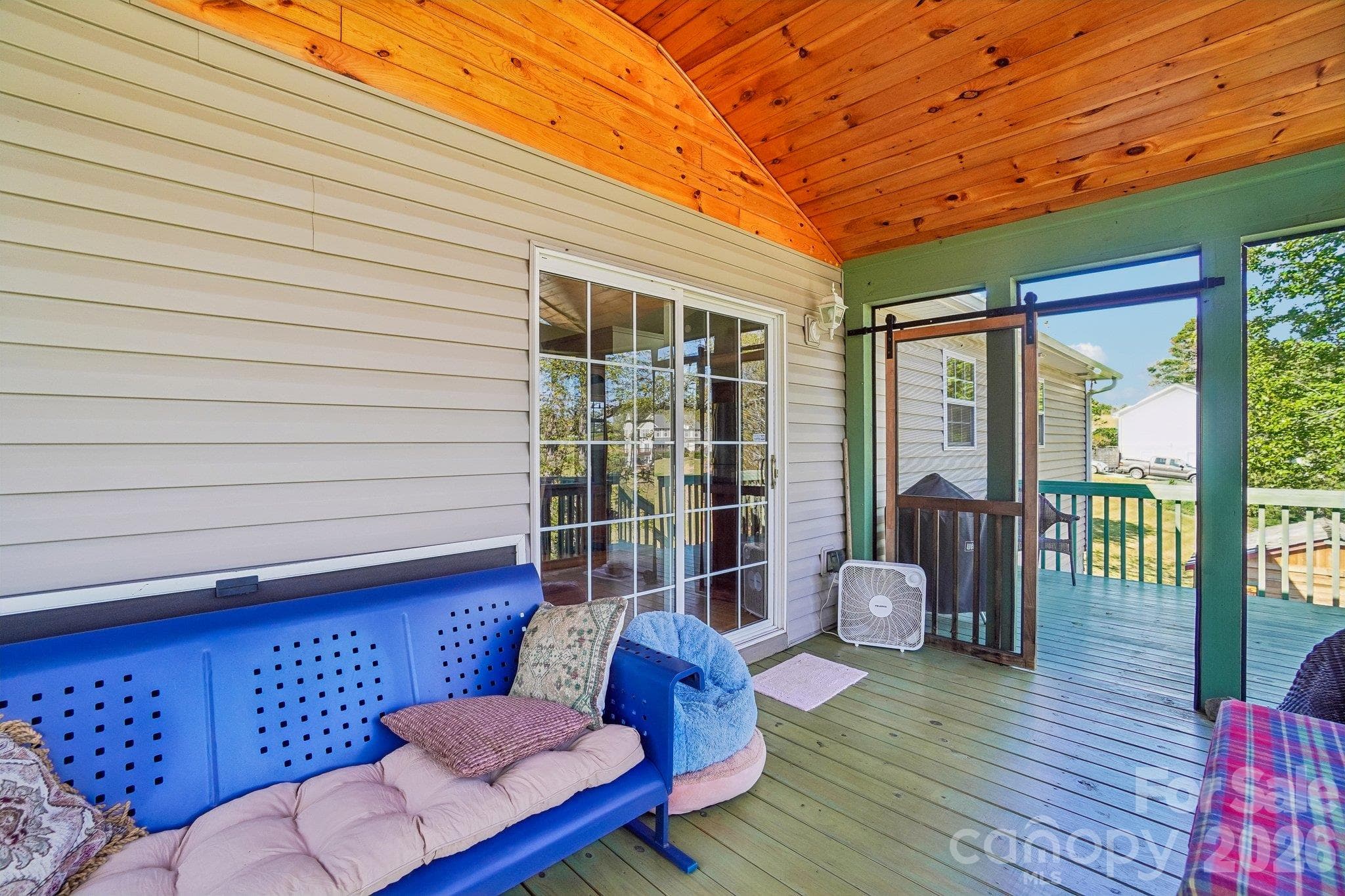 Back Screened in porch - 499 Flint Hill Road, Alexander