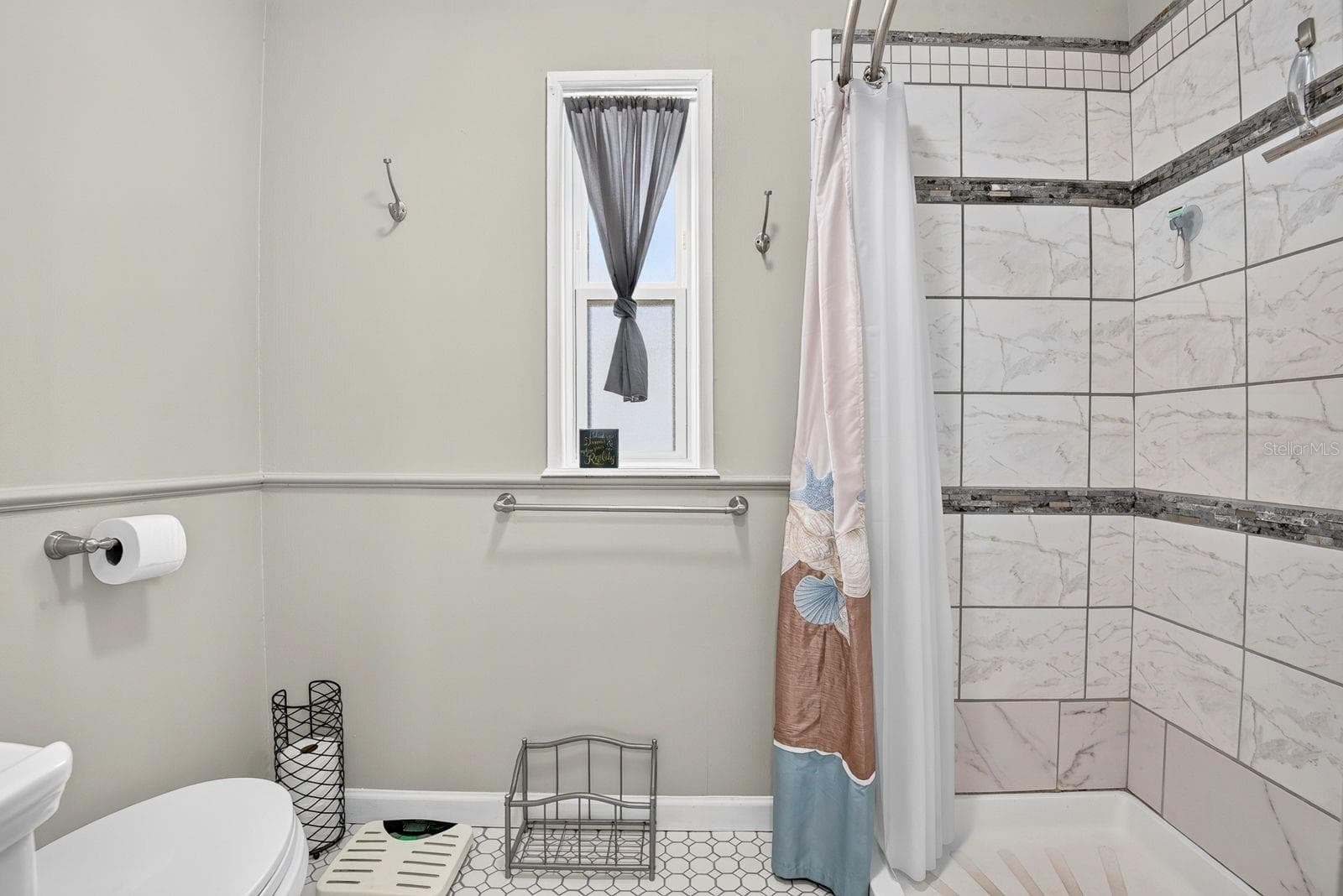 Master Shower - 2107 PALMA SOLA BLVD #12, BRADENTON