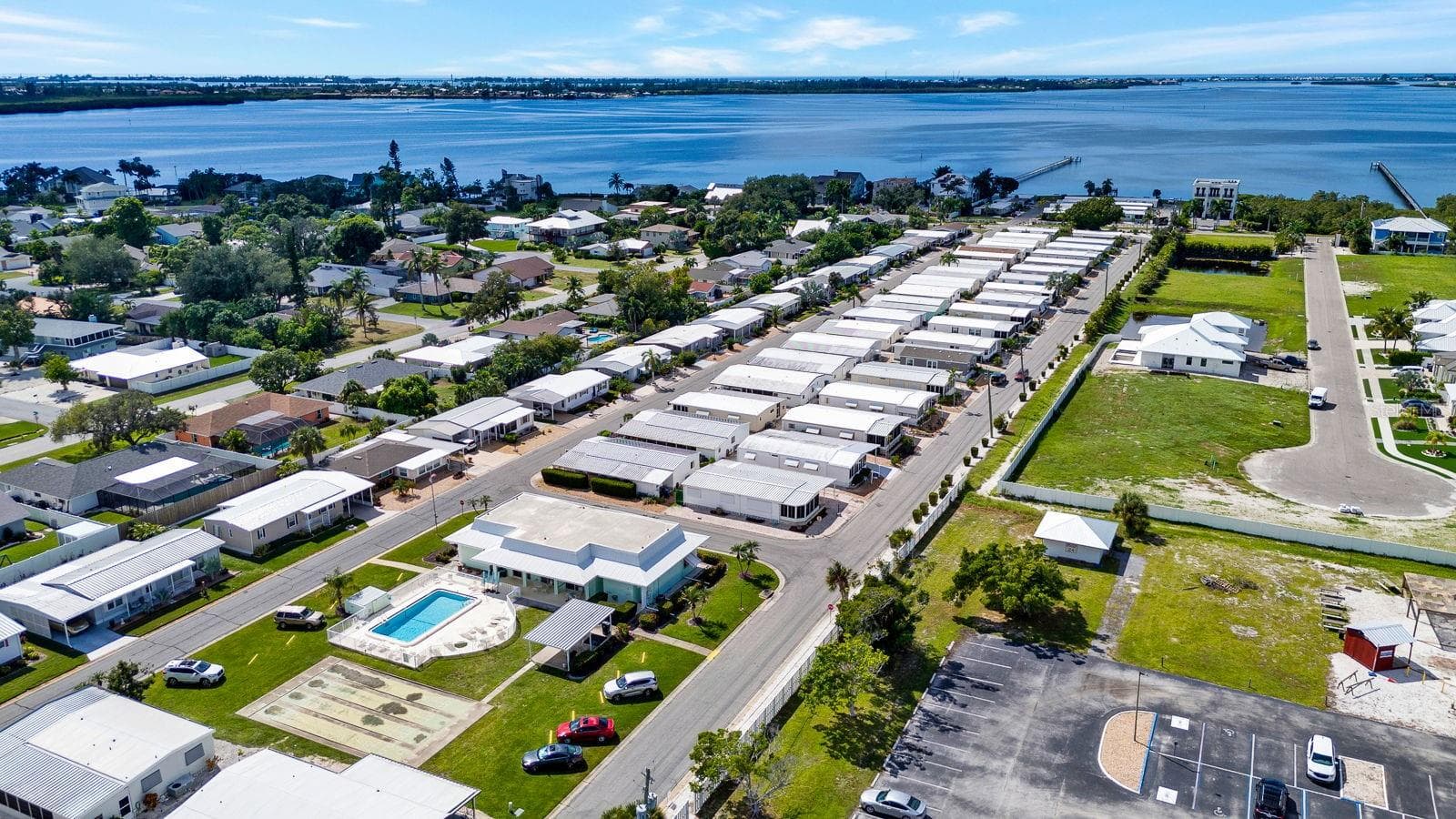 Facing West for the Bay is right there - 2107 PALMA SOLA BLVD #12, BRADENTON