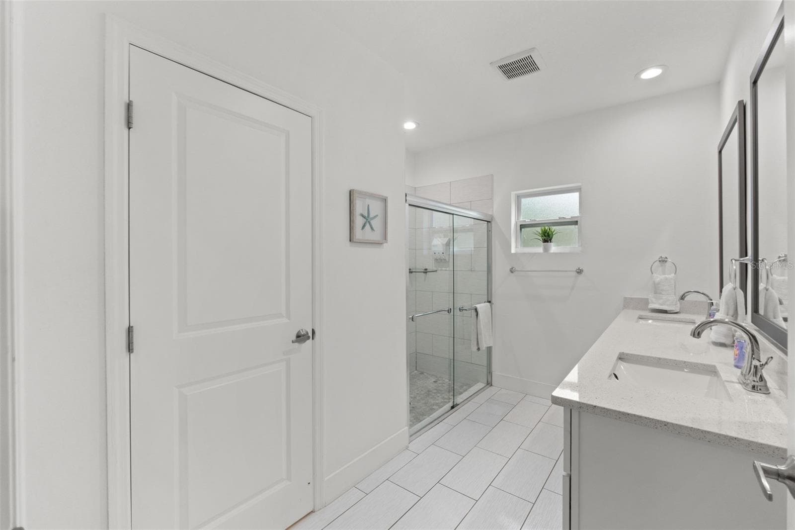 Single Family Residence at 3040 BELCHER RD, DUNEDIN, photo 23 of 38