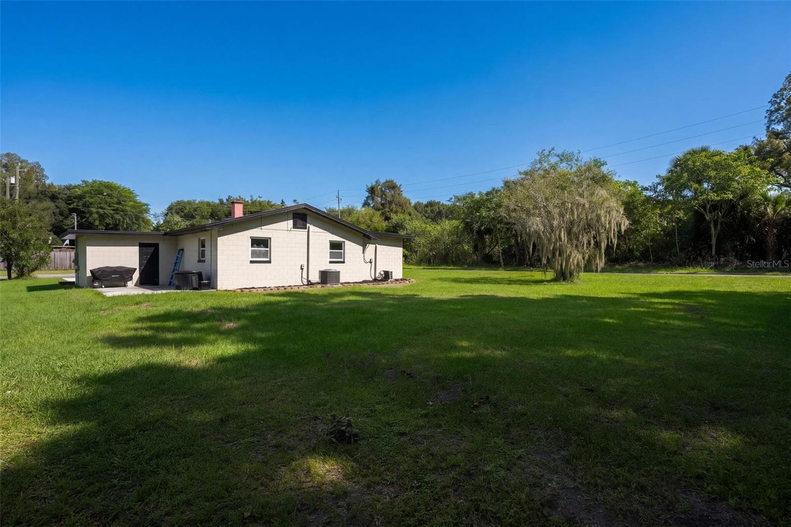 Single Family Residence at 1710 HOLLY BLVD, DELAND, photo 18 of 20