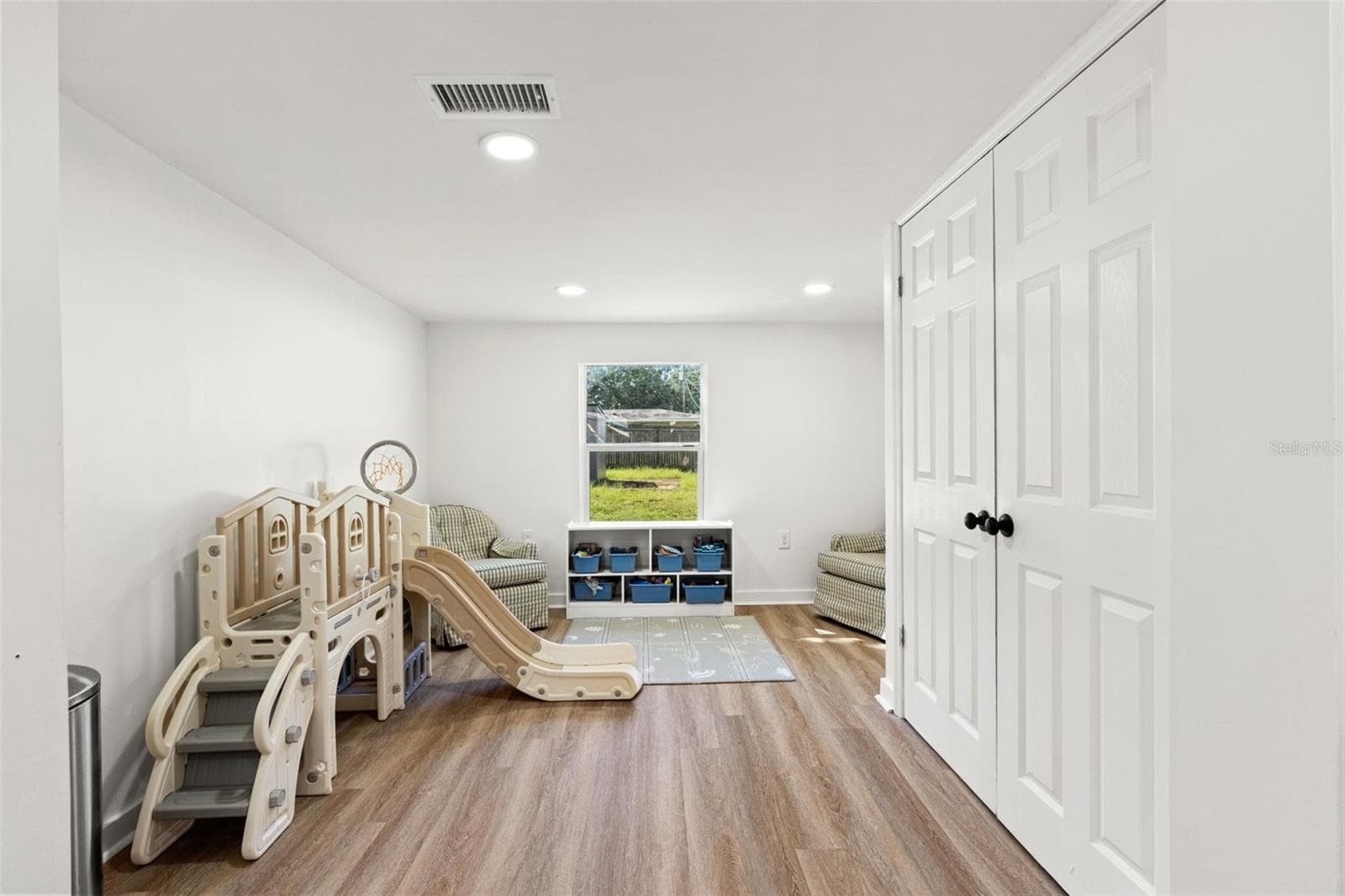 Single Family Residence at 4410 W IOWA AVE, TAMPA, photo 12 of 27