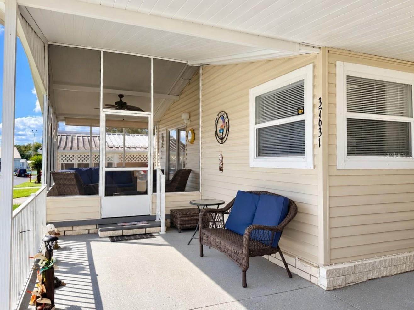 Covered Front Porch - 37631 CAMPO AVENUE, ZEPHYRHILLS
