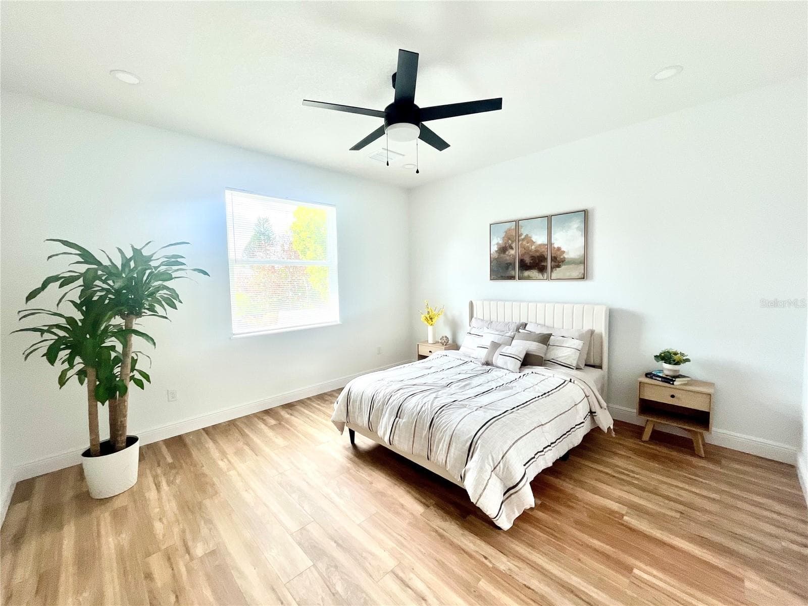 Townhouse at 8110 N GREENWOOD AVE, TAMPA, photo 8 of 16