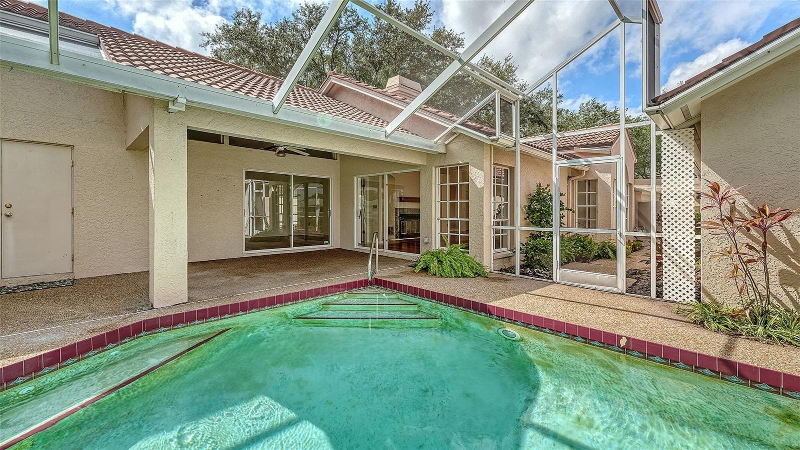 Single Family Residence at 3944 LYNDHURST CT, SARASOTA, photo 21 of 41