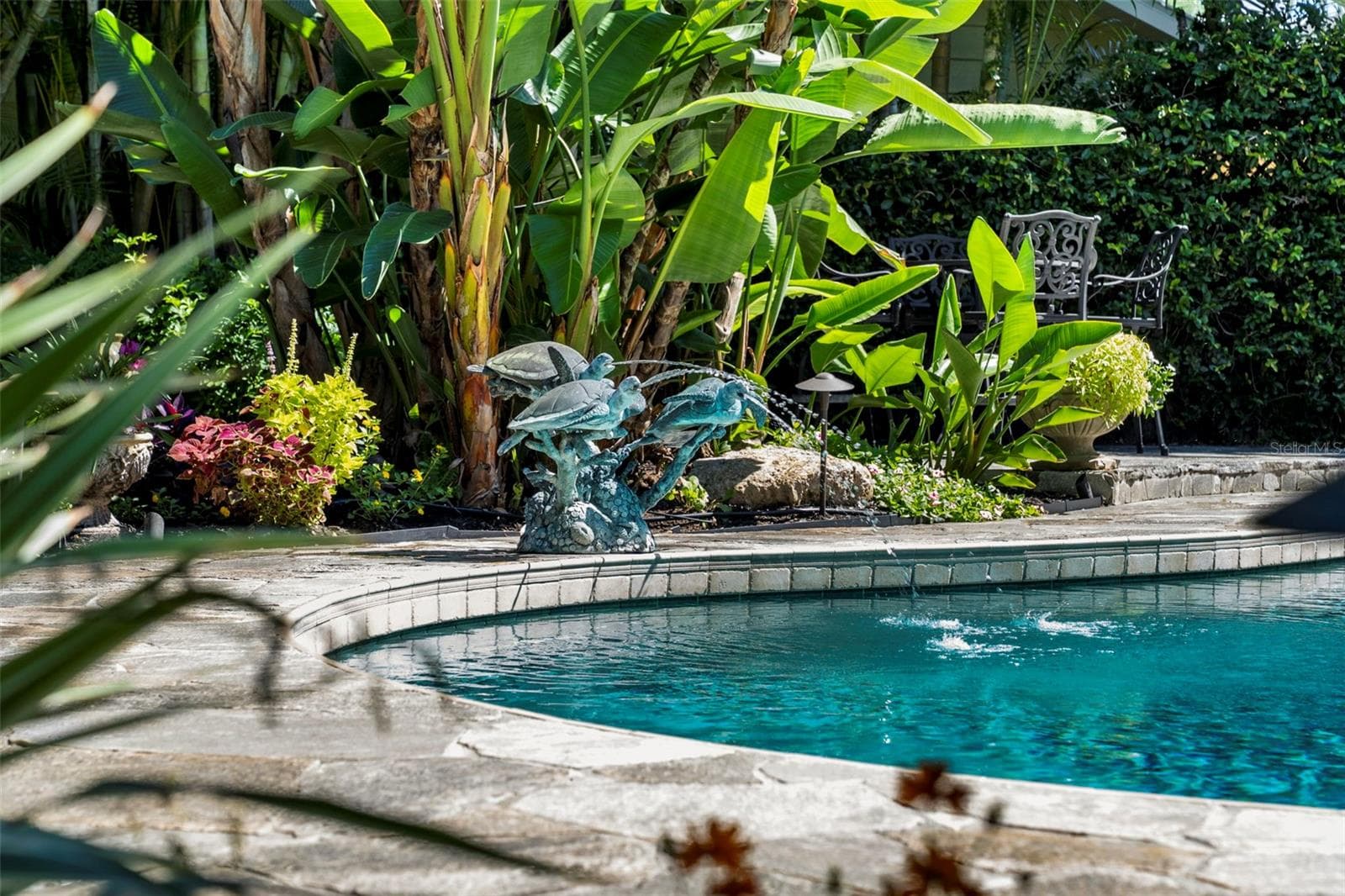 Single Family Residence at 1829 BOUGAINVILLEA ST, SARASOTA, photo 9 of 73