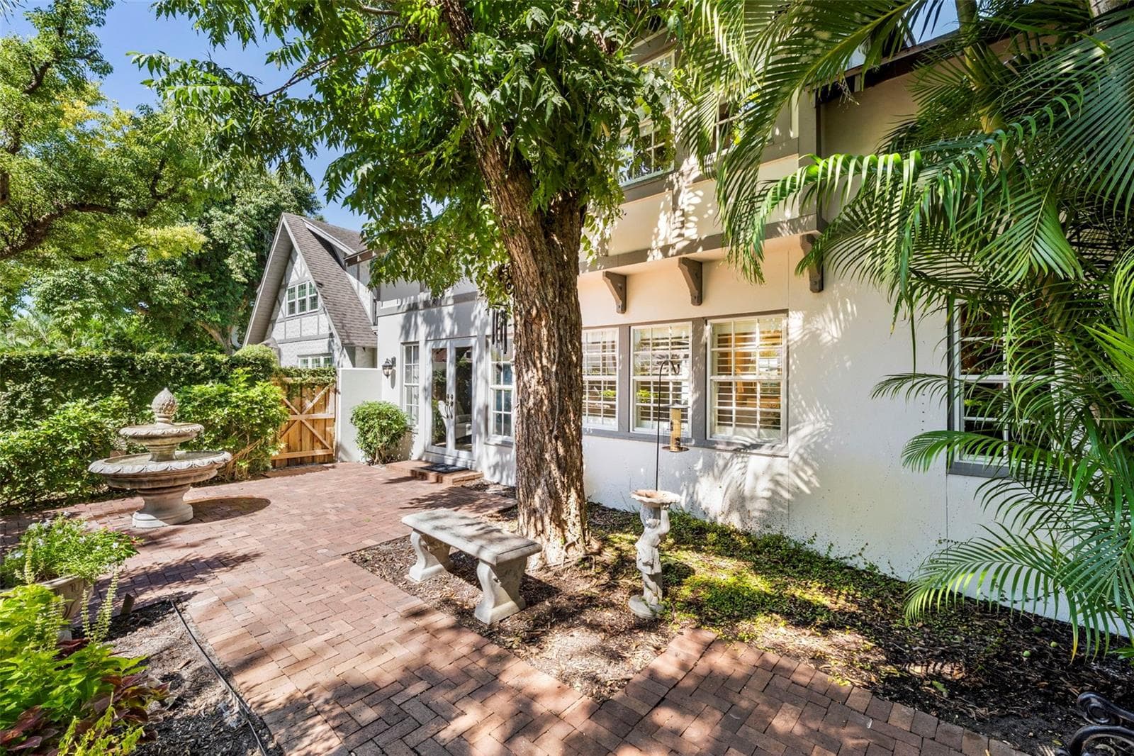 Single Family Residence at 1829 BOUGAINVILLEA ST, SARASOTA, photo 52 of 73