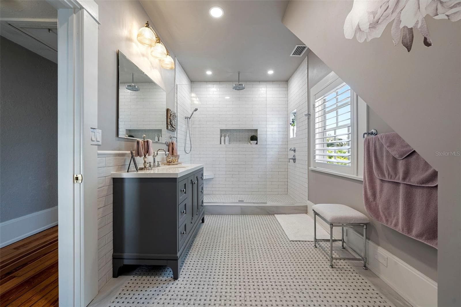 Single Family Residence at 1829 BOUGAINVILLEA ST, SARASOTA, photo 60 of 73