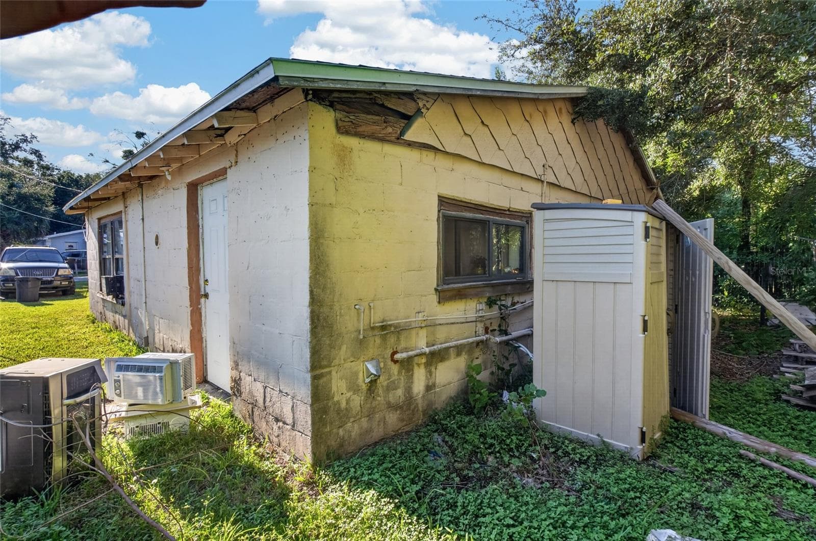 Single Family Residence at 529 TOMOKA RD, DAYTONA BEACH, photo 13 of 26