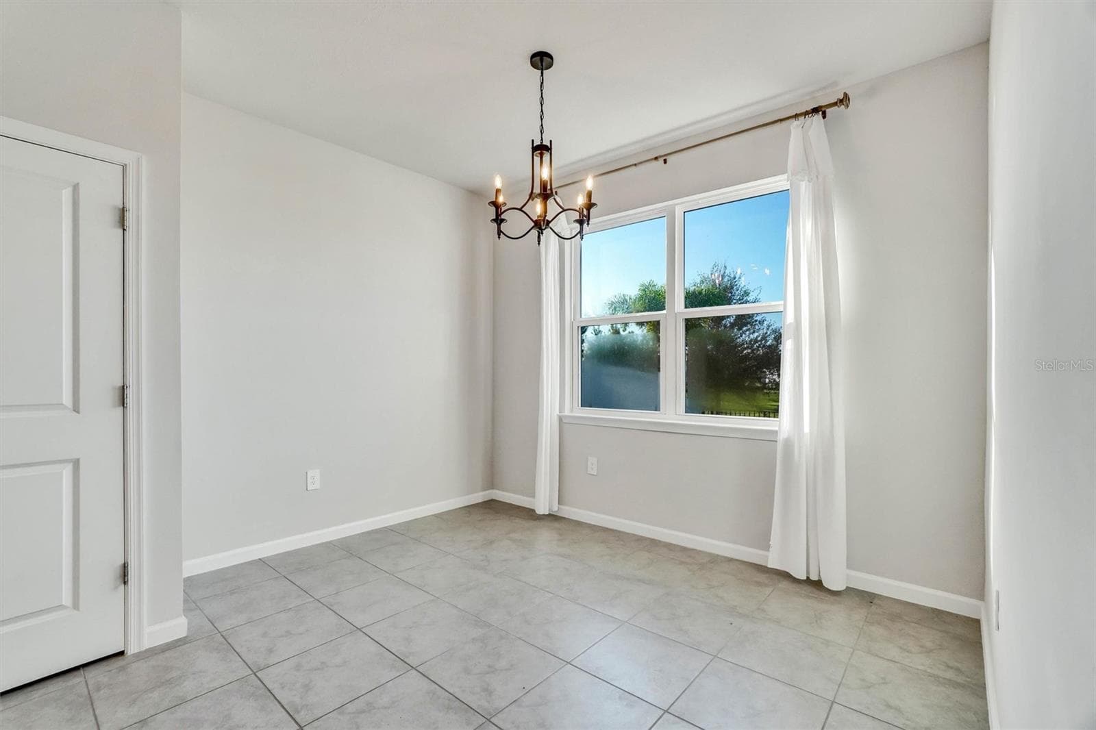 Single Family Residence at 3772 BLUE MOUNTAIN WAY, APOPKA, photo 11 of 47