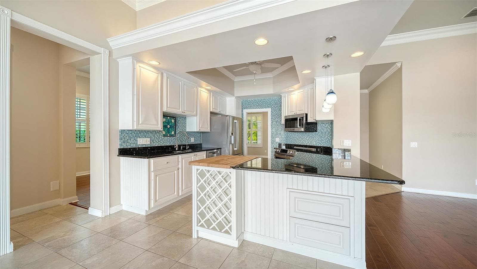 Single Family Residence at 5924 MARIPOSA LN, SARASOTA, photo 17 of 55